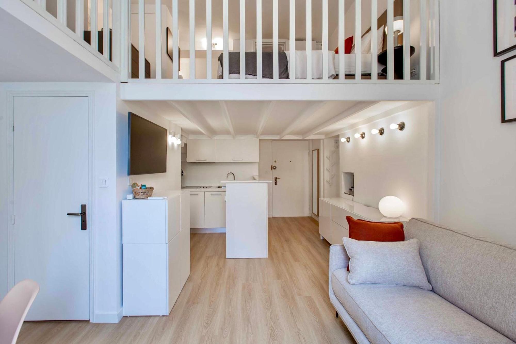Suede Promenade Duplex Apartment At 1 Min From The Sea 2 Bathrooms Nisa Exterior foto