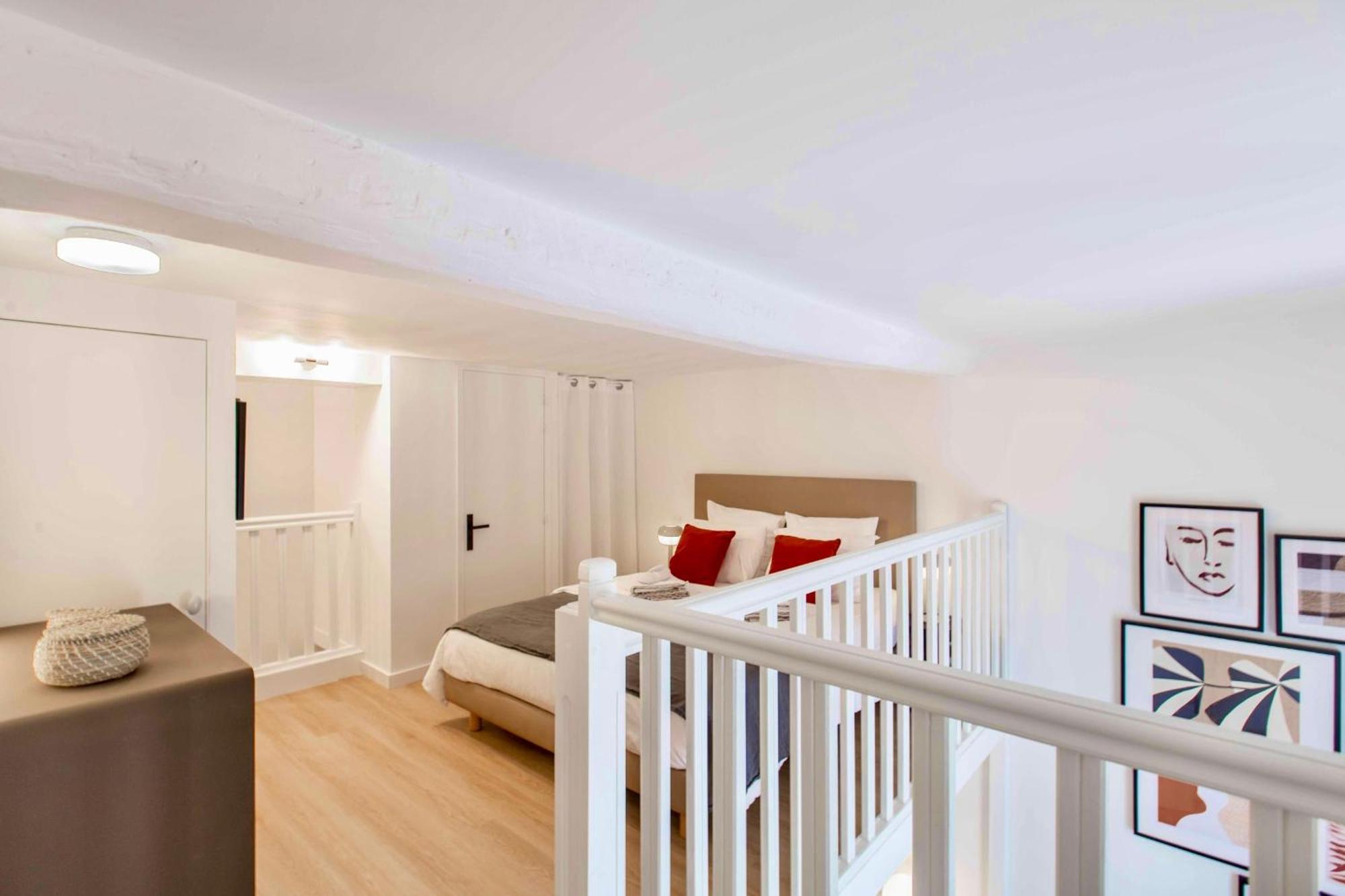 Suede Promenade Duplex Apartment At 1 Min From The Sea 2 Bathrooms Nisa Exterior foto