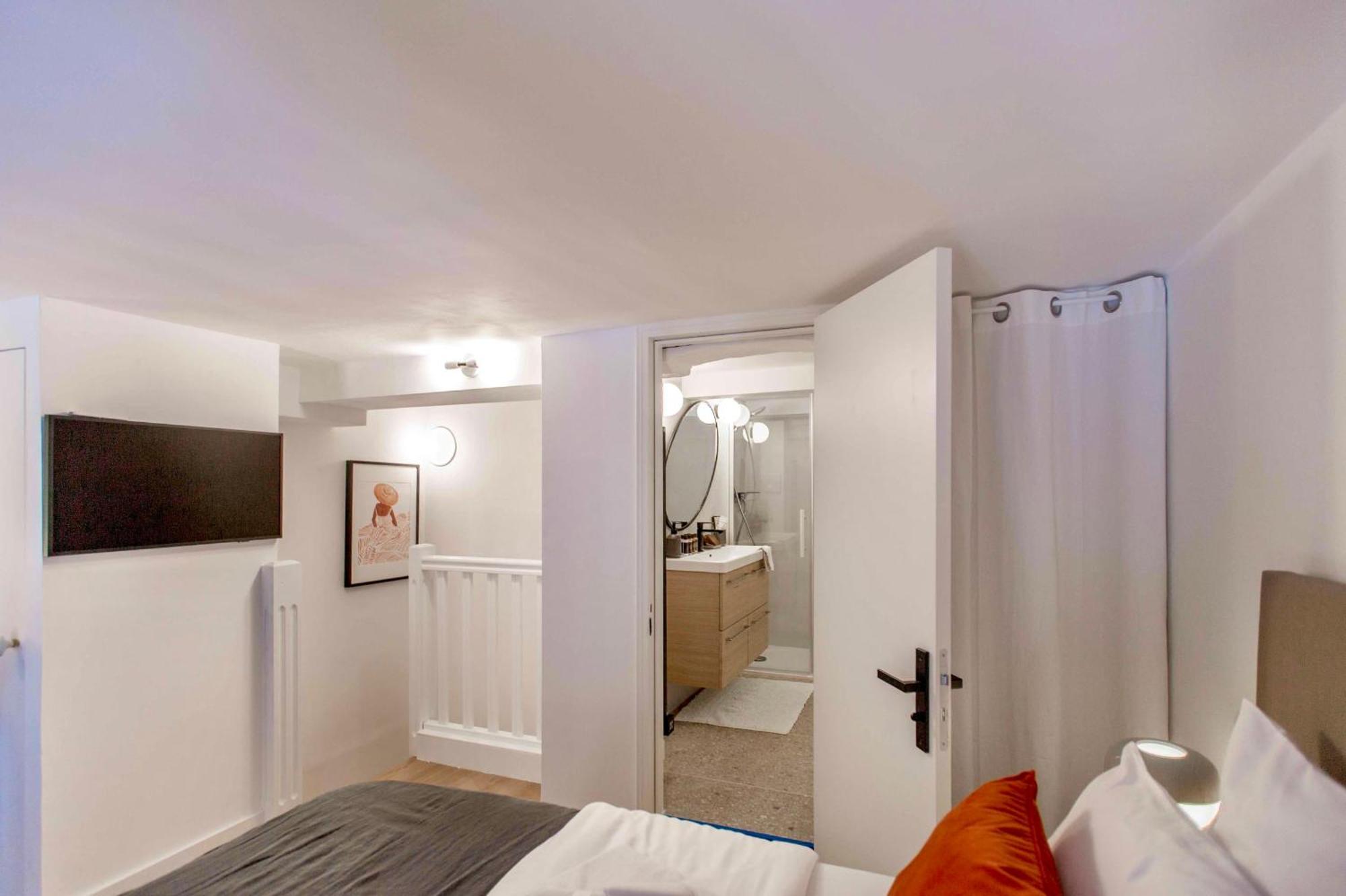 Suede Promenade Duplex Apartment At 1 Min From The Sea 2 Bathrooms Nisa Exterior foto