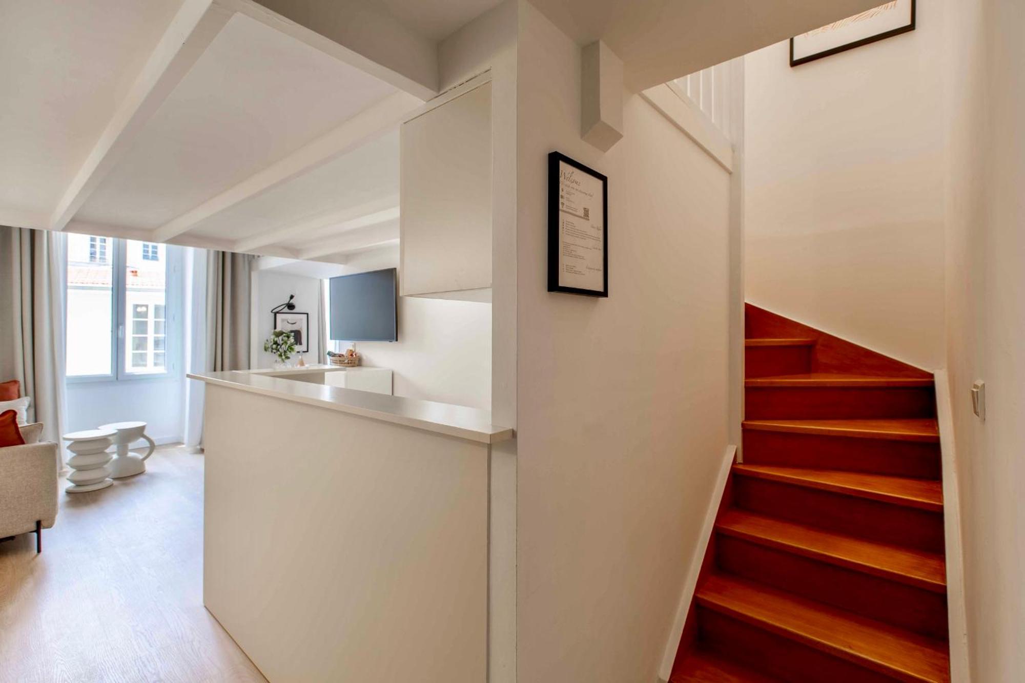 Suede Promenade Duplex Apartment At 1 Min From The Sea 2 Bathrooms Nisa Exterior foto